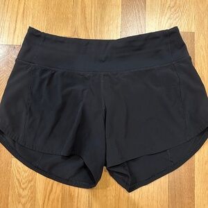 Lululemon black speed up shorts size 4
